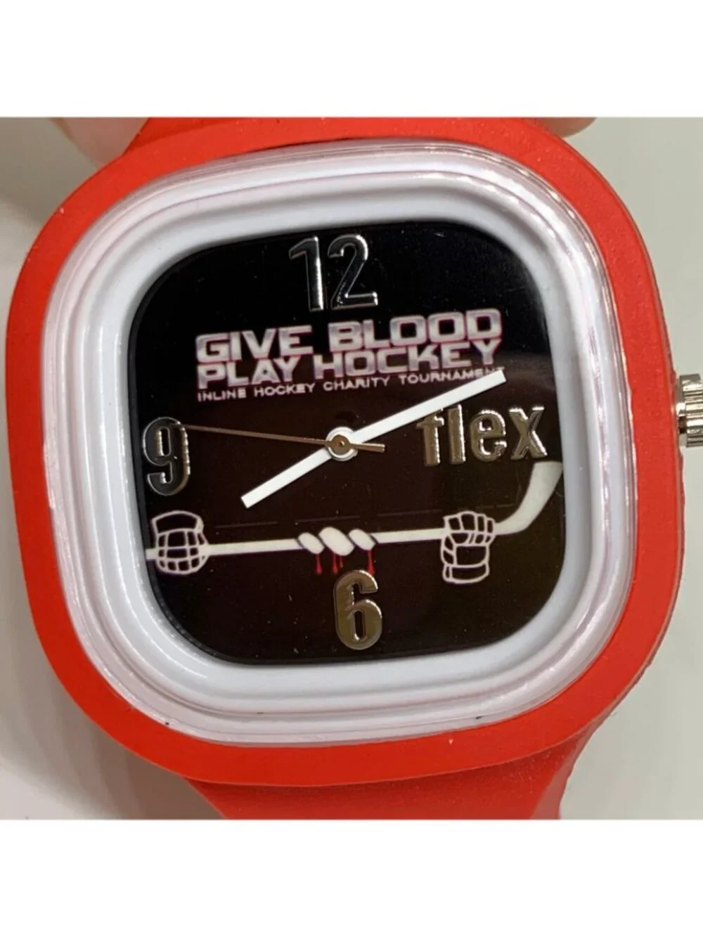 Flex quartz analog unisex watch 44mm square case black dial red band running